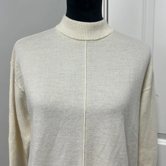 Talbots Pure Marino Wool Ivory oversized Long Sleeve Cowl Neck Sweater size Med - Picture 2 of 7